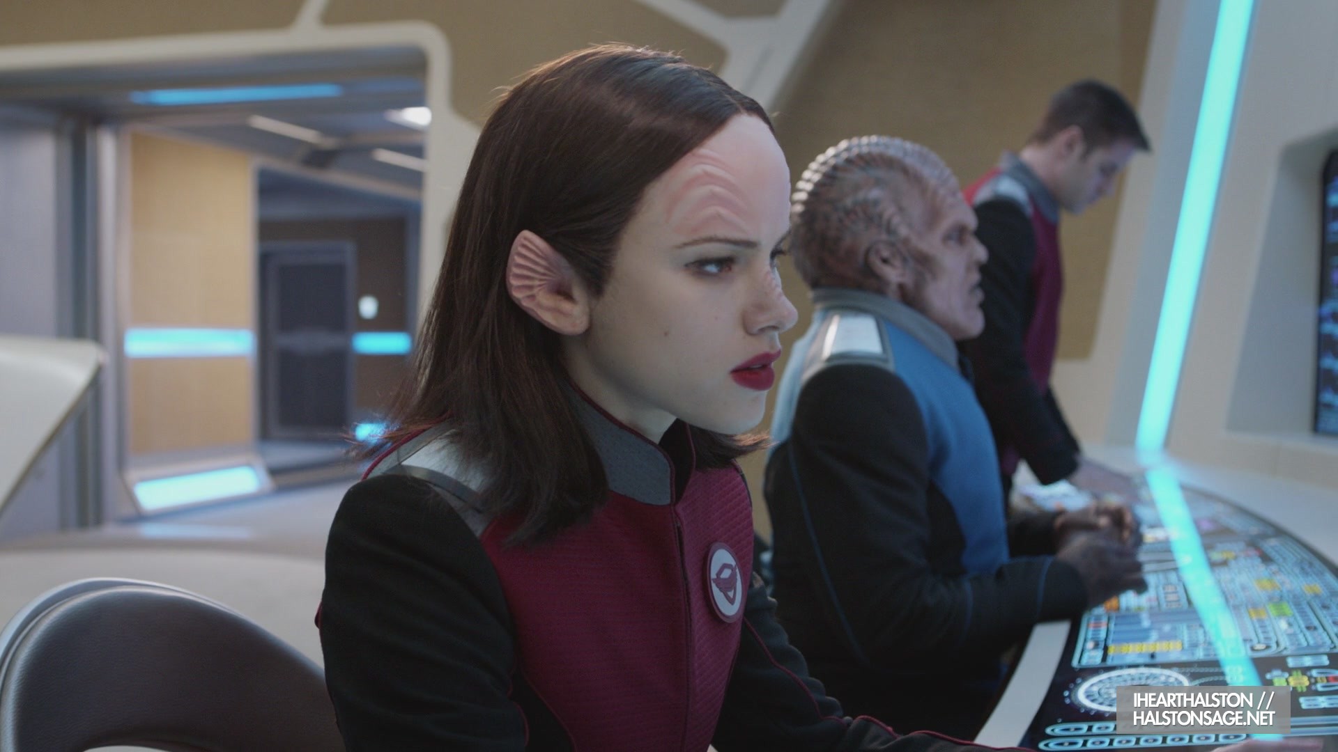 iHeartHalston_HalstonSageNet_TheOrville1x11Screencaps_018.jpg