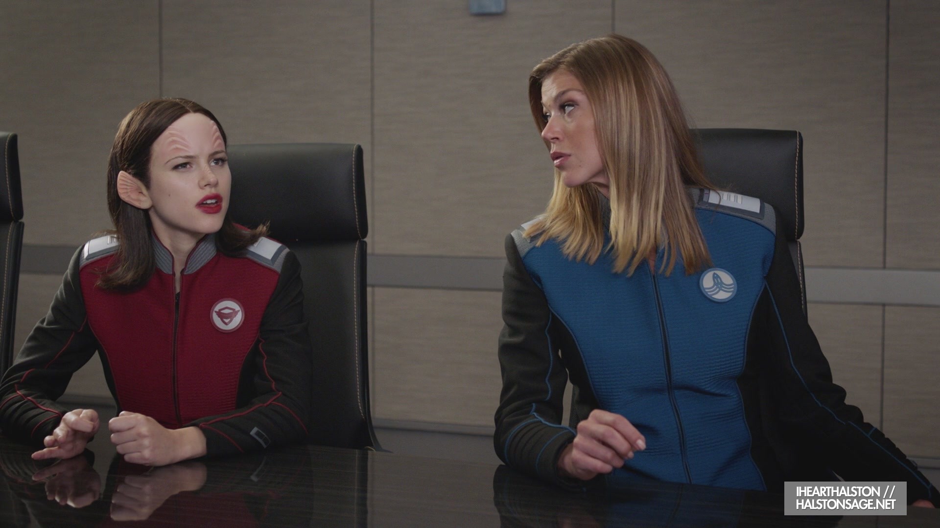 iHeartHalston_HalstonSageNet_TheOrville1x11Screencaps_037.jpg