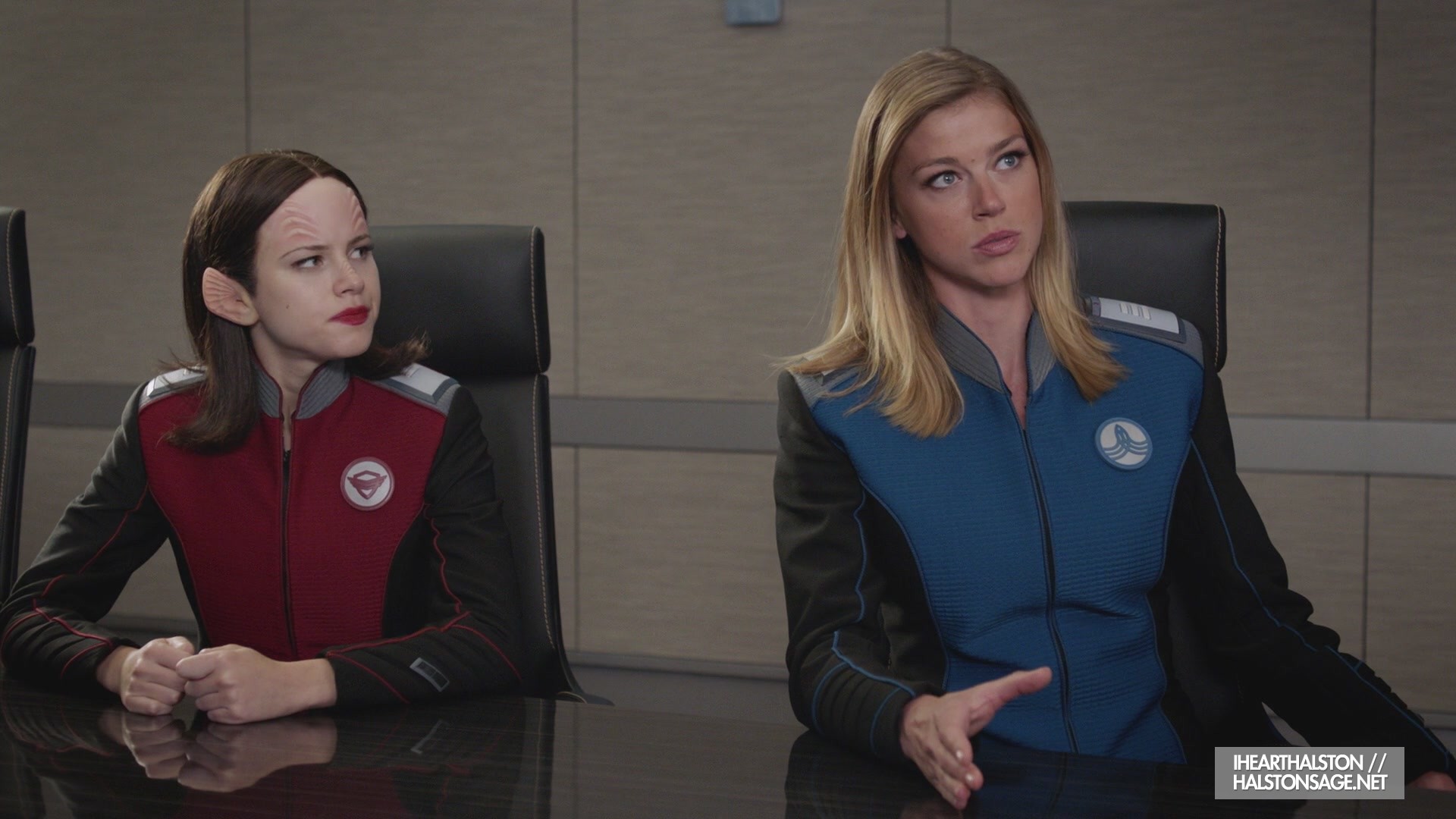 iHeartHalston_HalstonSageNet_TheOrville1x11Screencaps_038.jpg