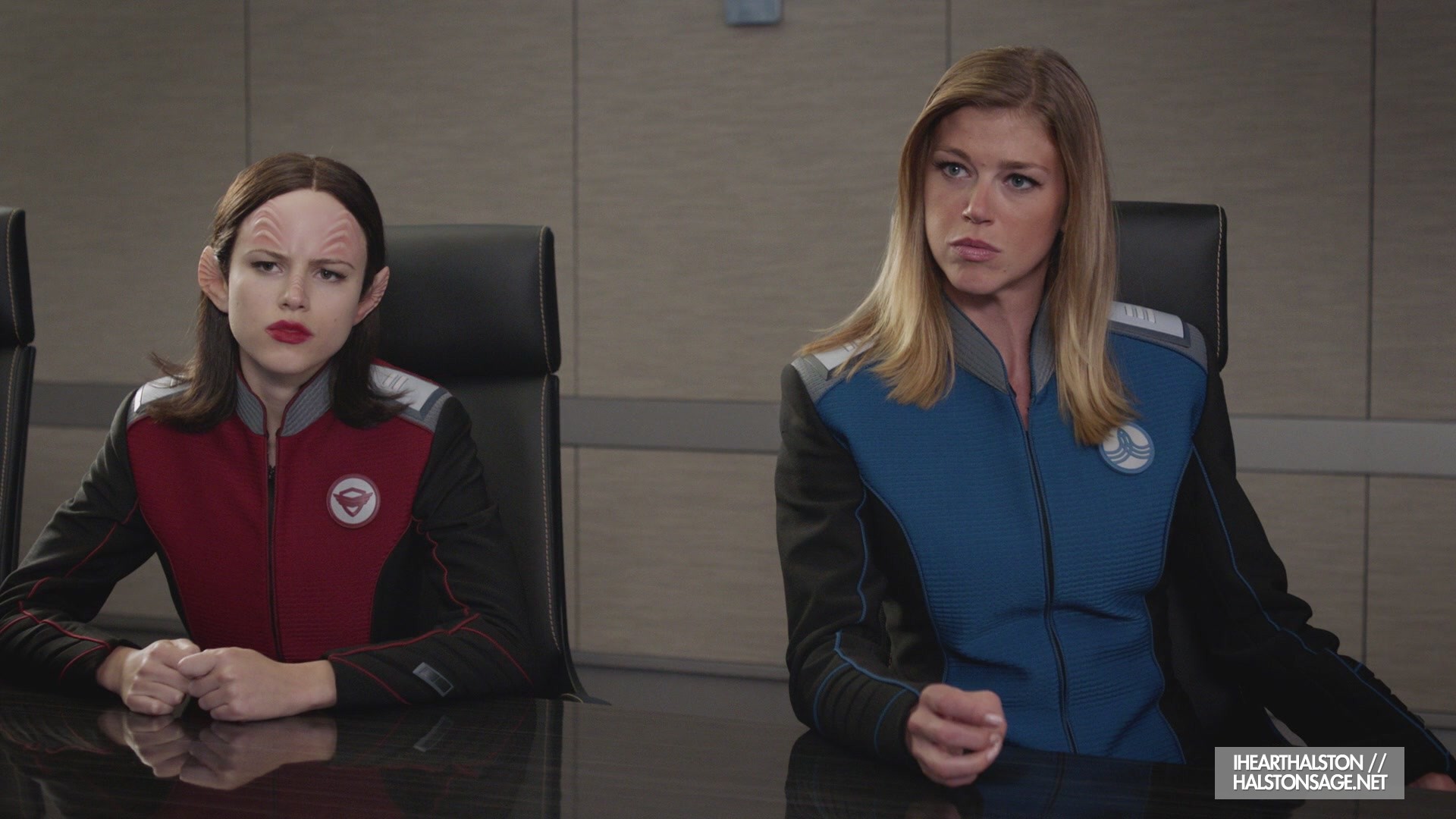 iHeartHalston_HalstonSageNet_TheOrville1x11Screencaps_039.jpg