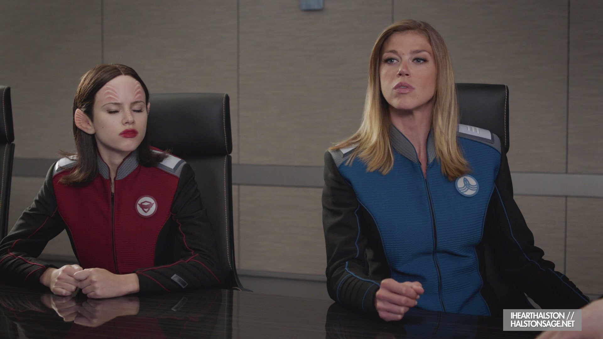 iHeartHalston_HalstonSageNet_TheOrville1x11Screencaps_041.jpg