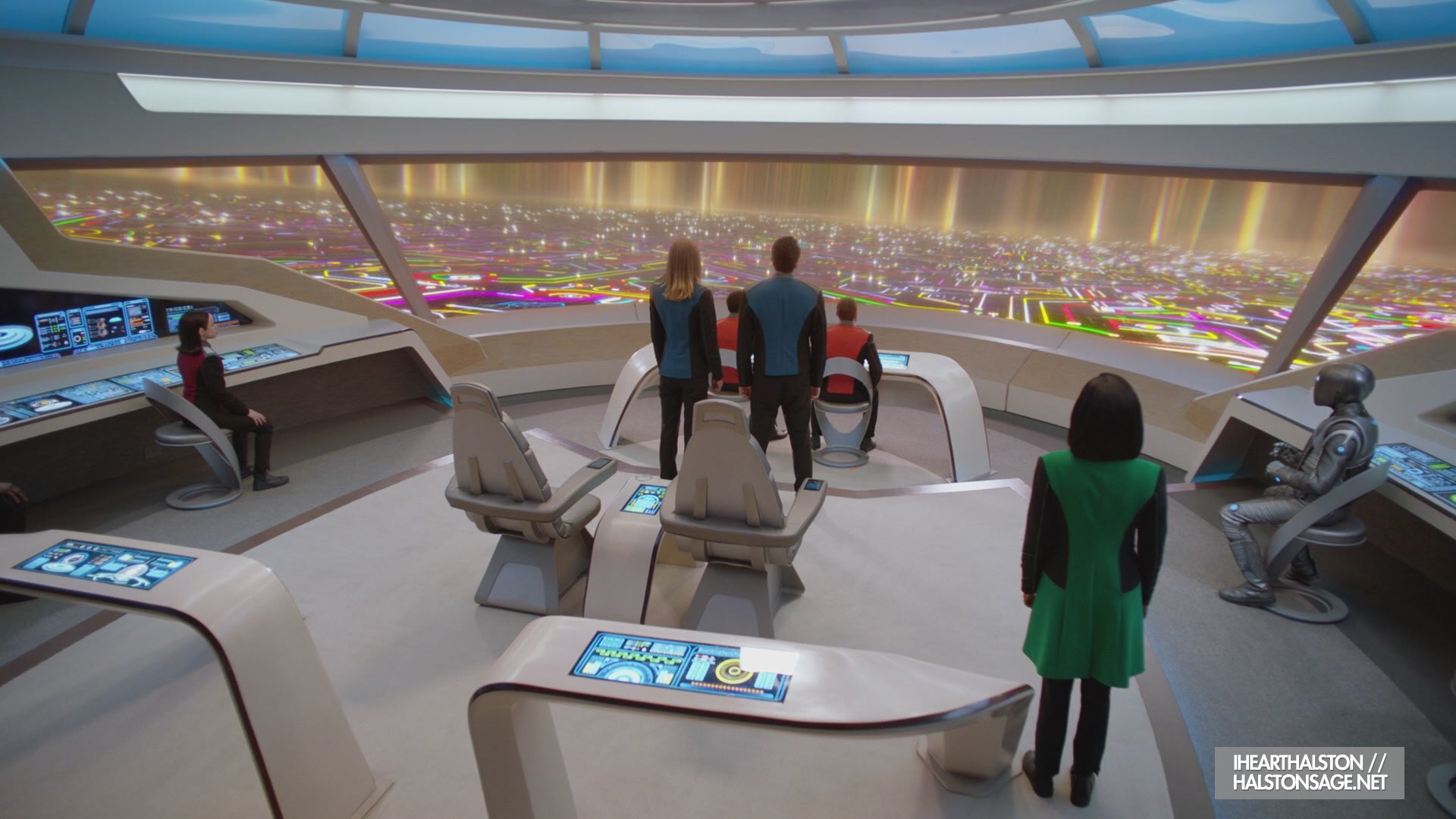 iHeartHalston_HalstonSageNet_TheOrville1x11Screencaps_047.jpg