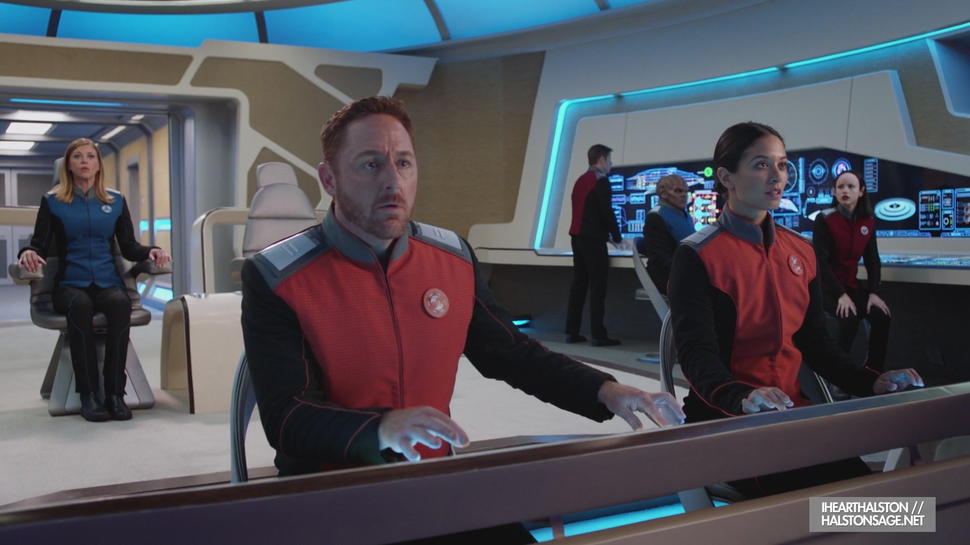 iHeartHalston_HalstonSageNet_TheOrville1x11Screencaps_062.jpg