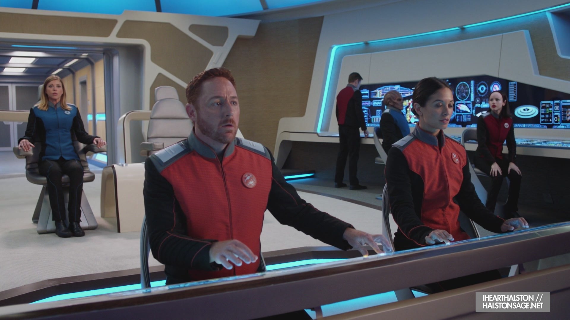 iHeartHalston_HalstonSageNet_TheOrville1x11Screencaps_063.jpg