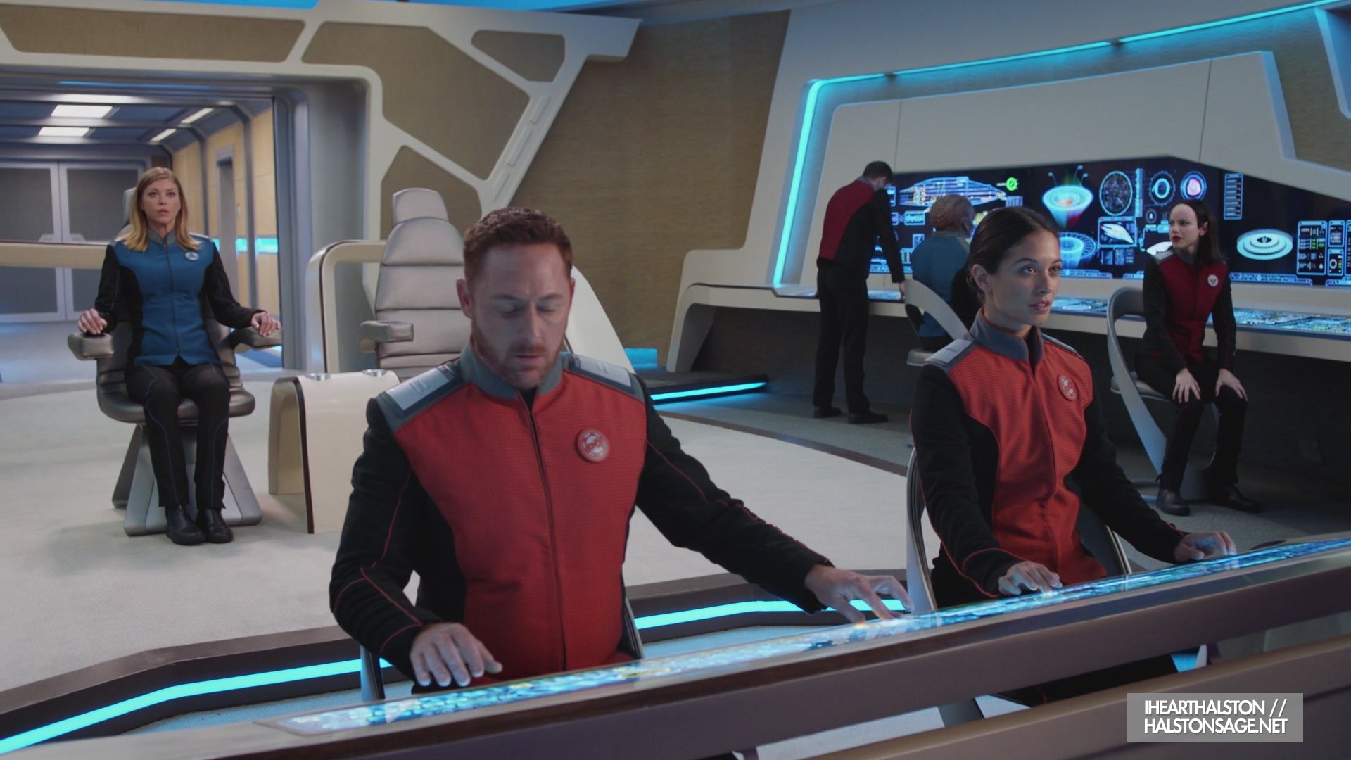 iHeartHalston_HalstonSageNet_TheOrville1x11Screencaps_064.jpg