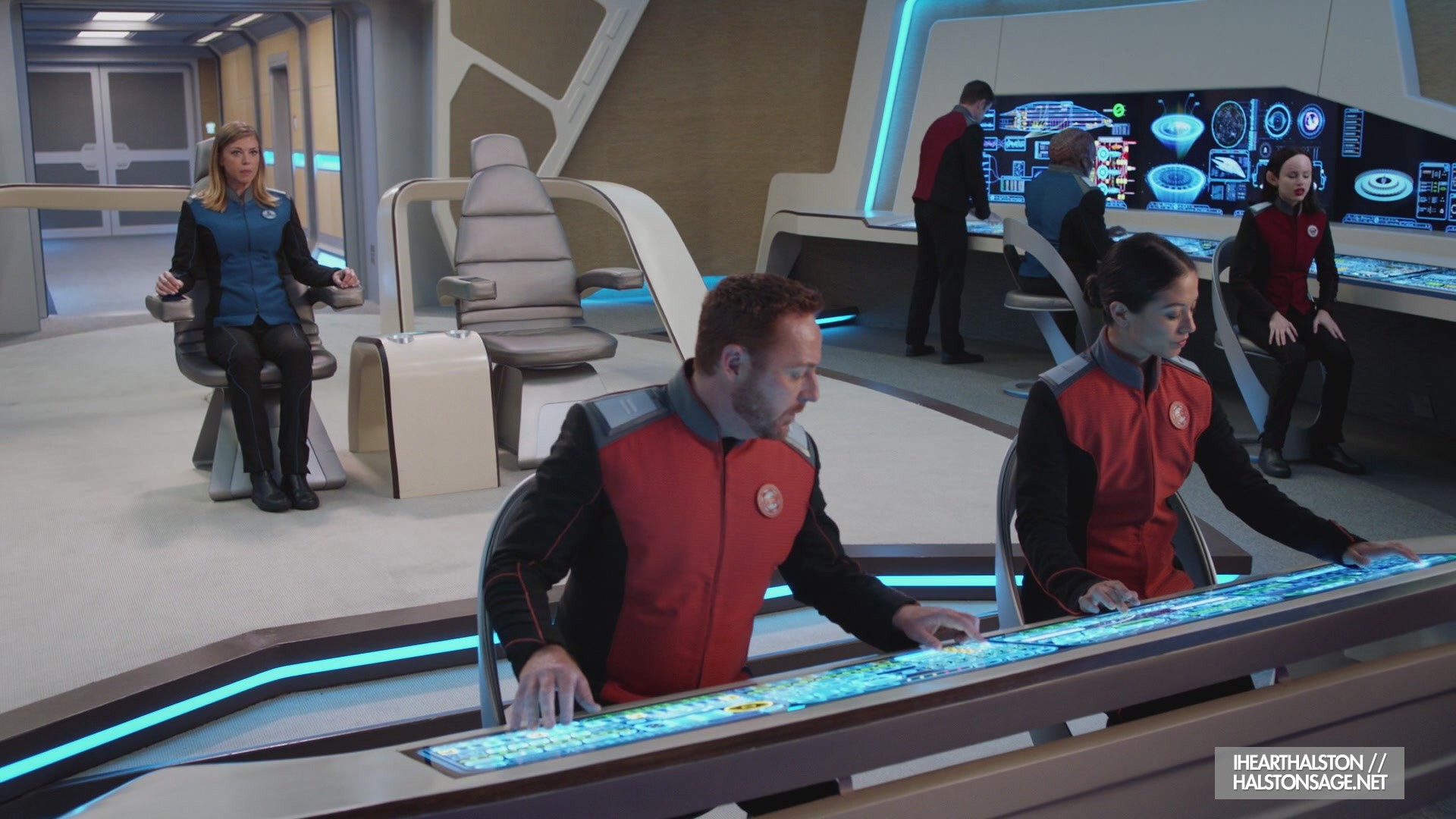 iHeartHalston_HalstonSageNet_TheOrville1x11Screencaps_067.jpg