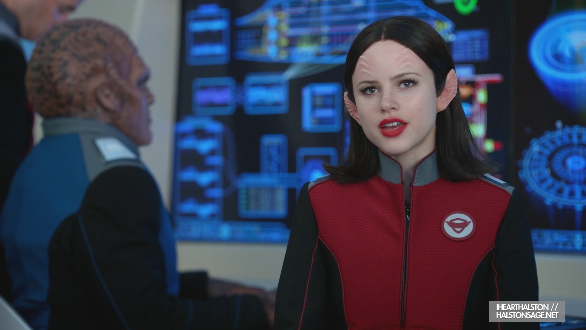 iHeartHalston_HalstonSageNet_TheOrville1x12Screencaps_001.jpg