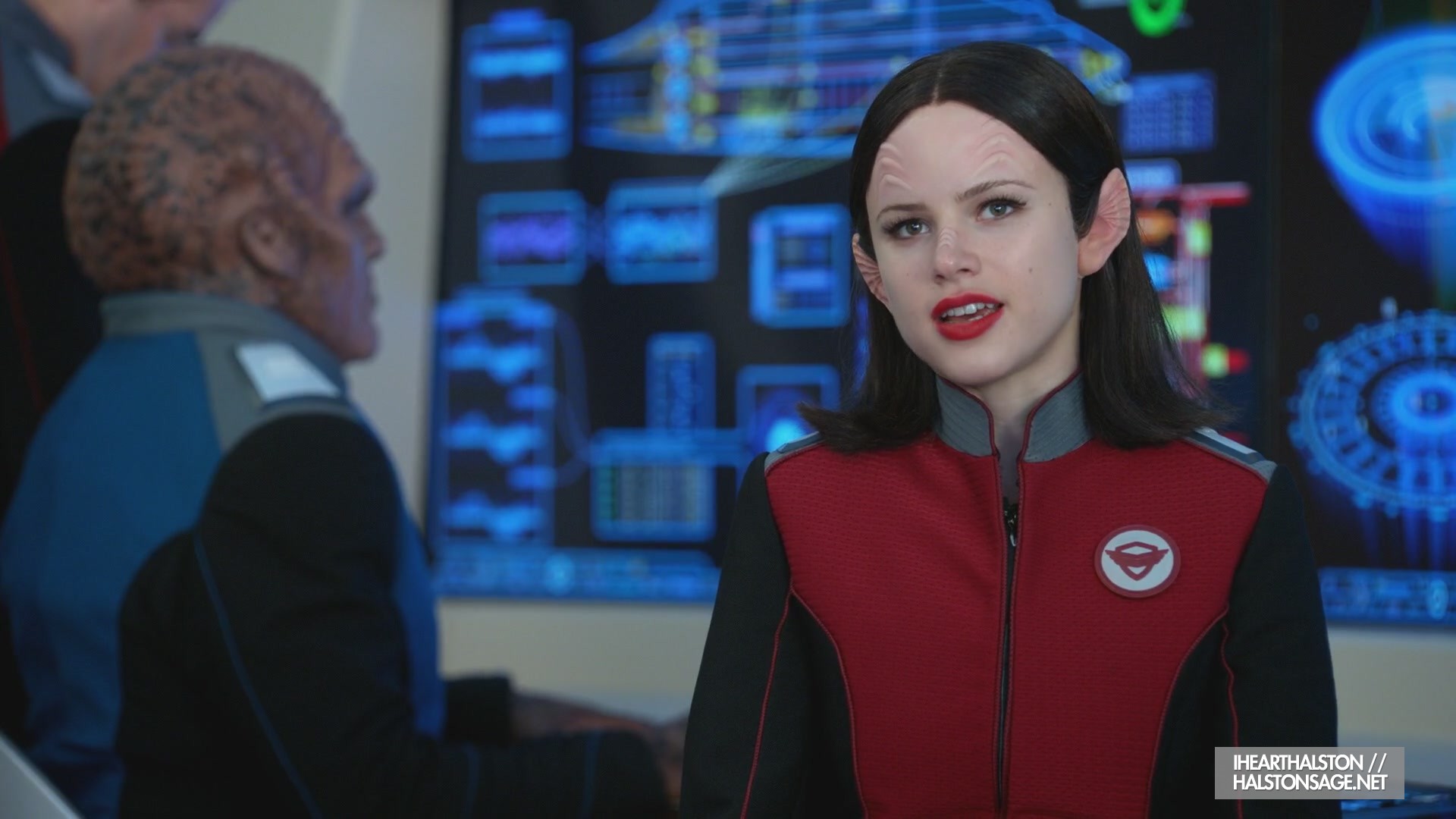 iHeartHalston_HalstonSageNet_TheOrville1x12Screencaps_002.jpg