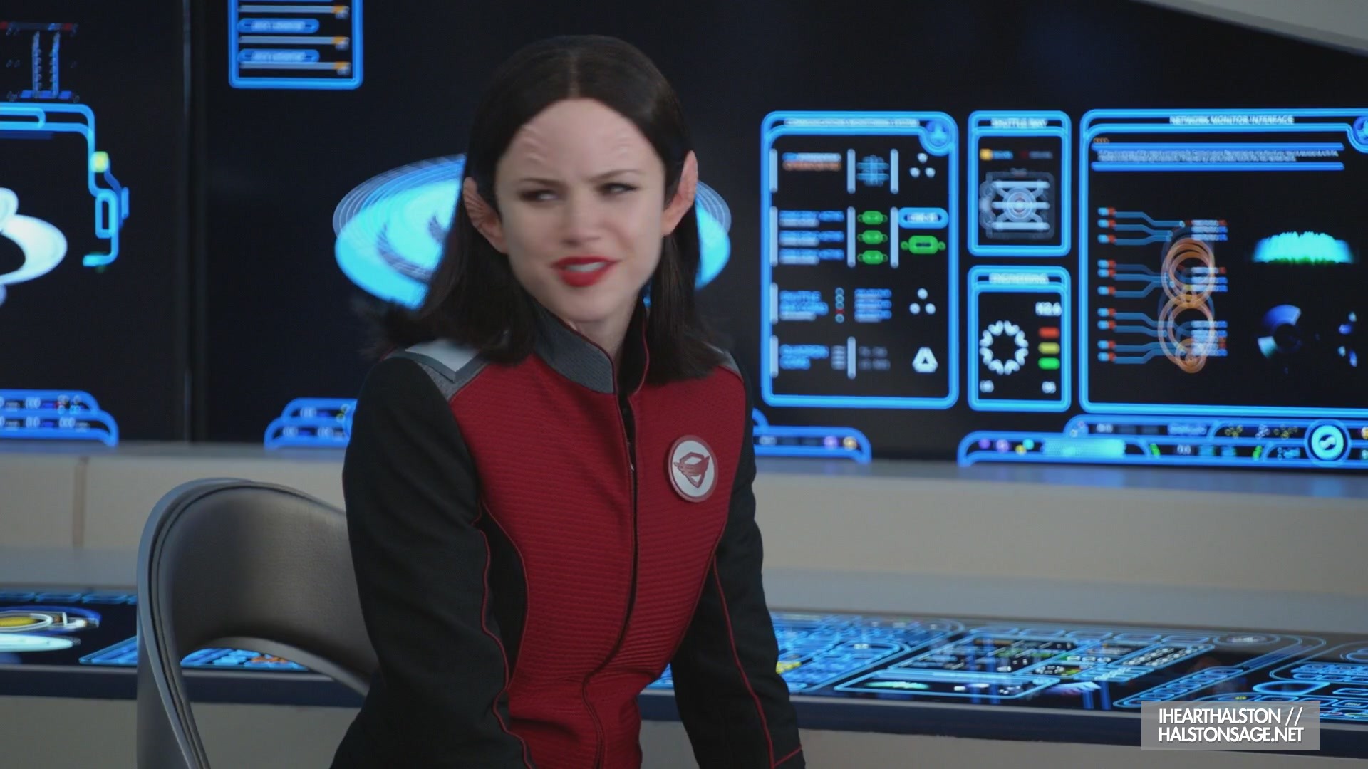 iHeartHalston_HalstonSageNet_TheOrville1x12Screencaps_003.jpg