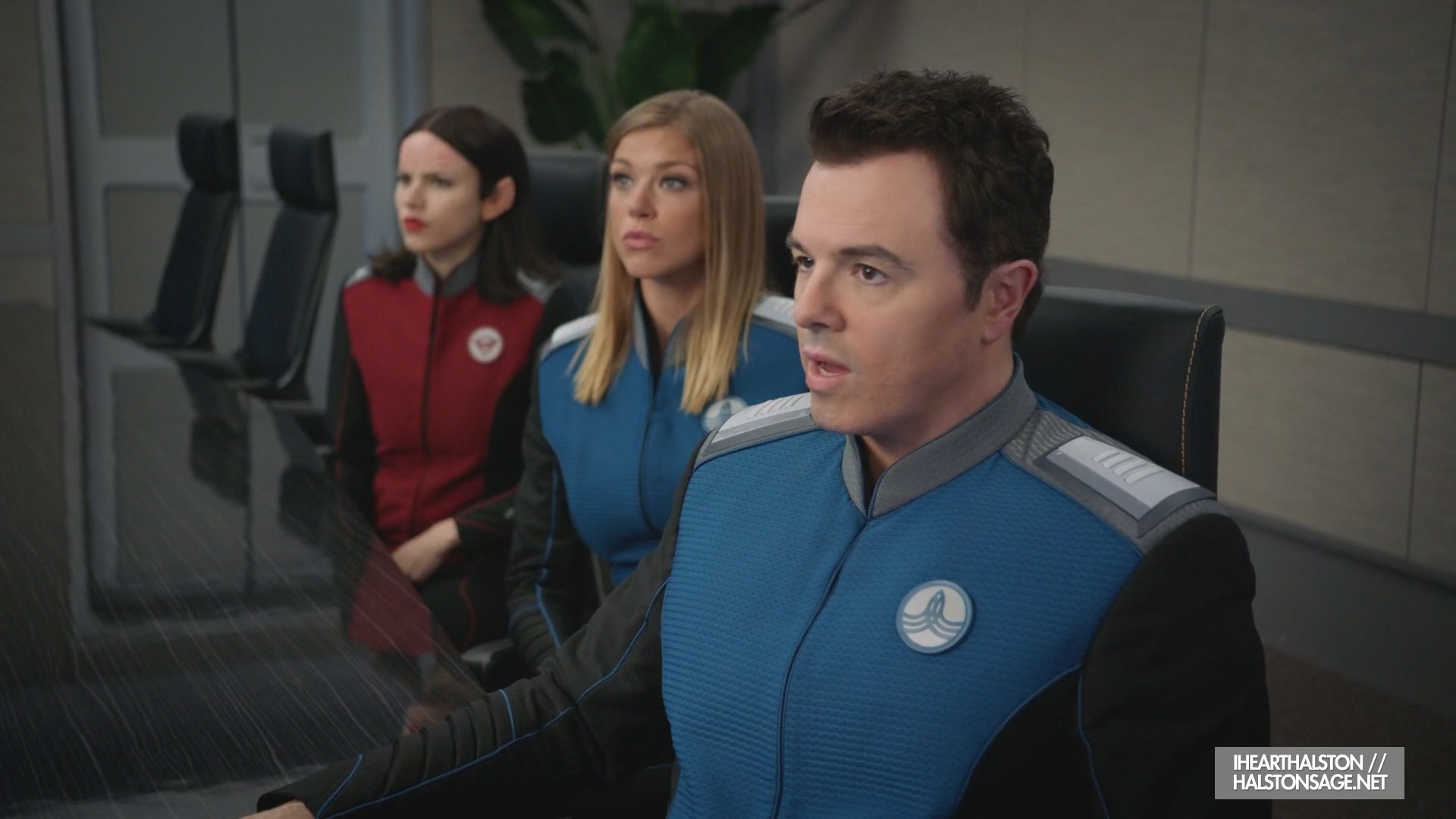 iHeartHalston_HalstonSageNet_TheOrville1x12Screencaps_009.jpg