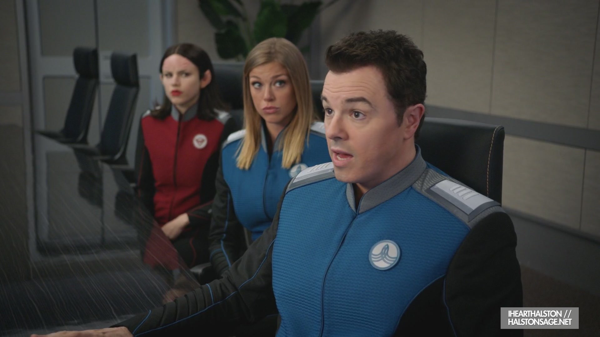 iHeartHalston_HalstonSageNet_TheOrville1x12Screencaps_010.jpg