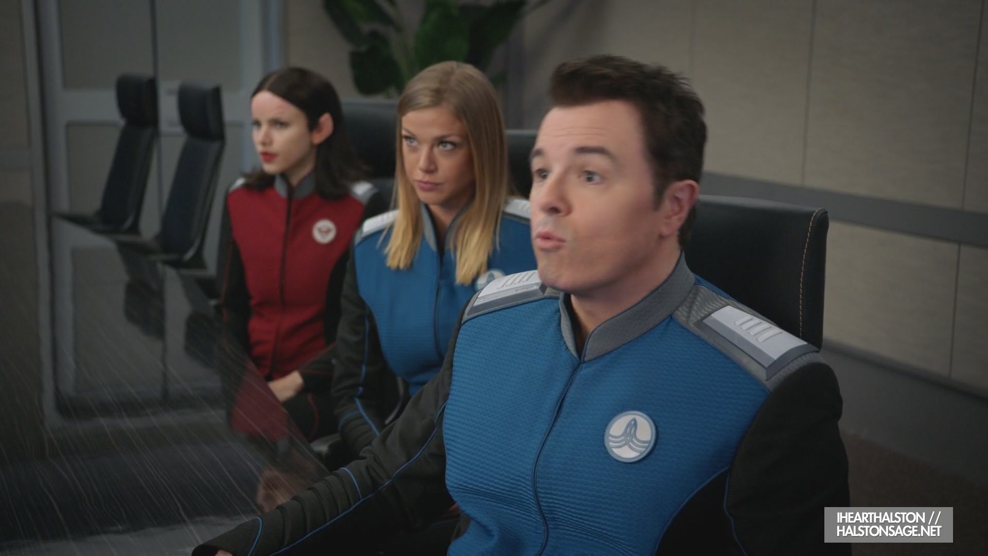 iHeartHalston_HalstonSageNet_TheOrville1x12Screencaps_012.jpg