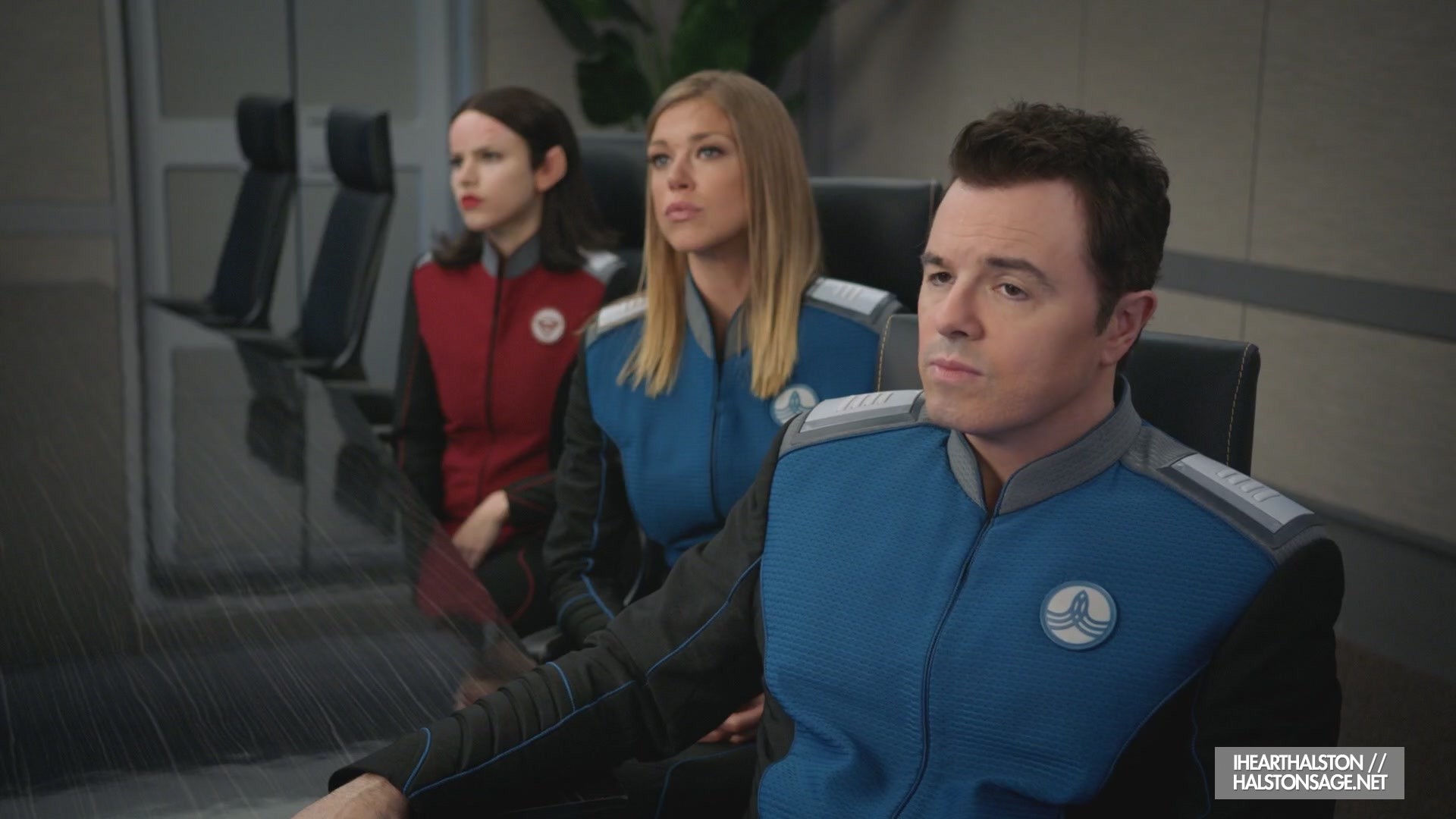 iHeartHalston_HalstonSageNet_TheOrville1x12Screencaps_013.jpg