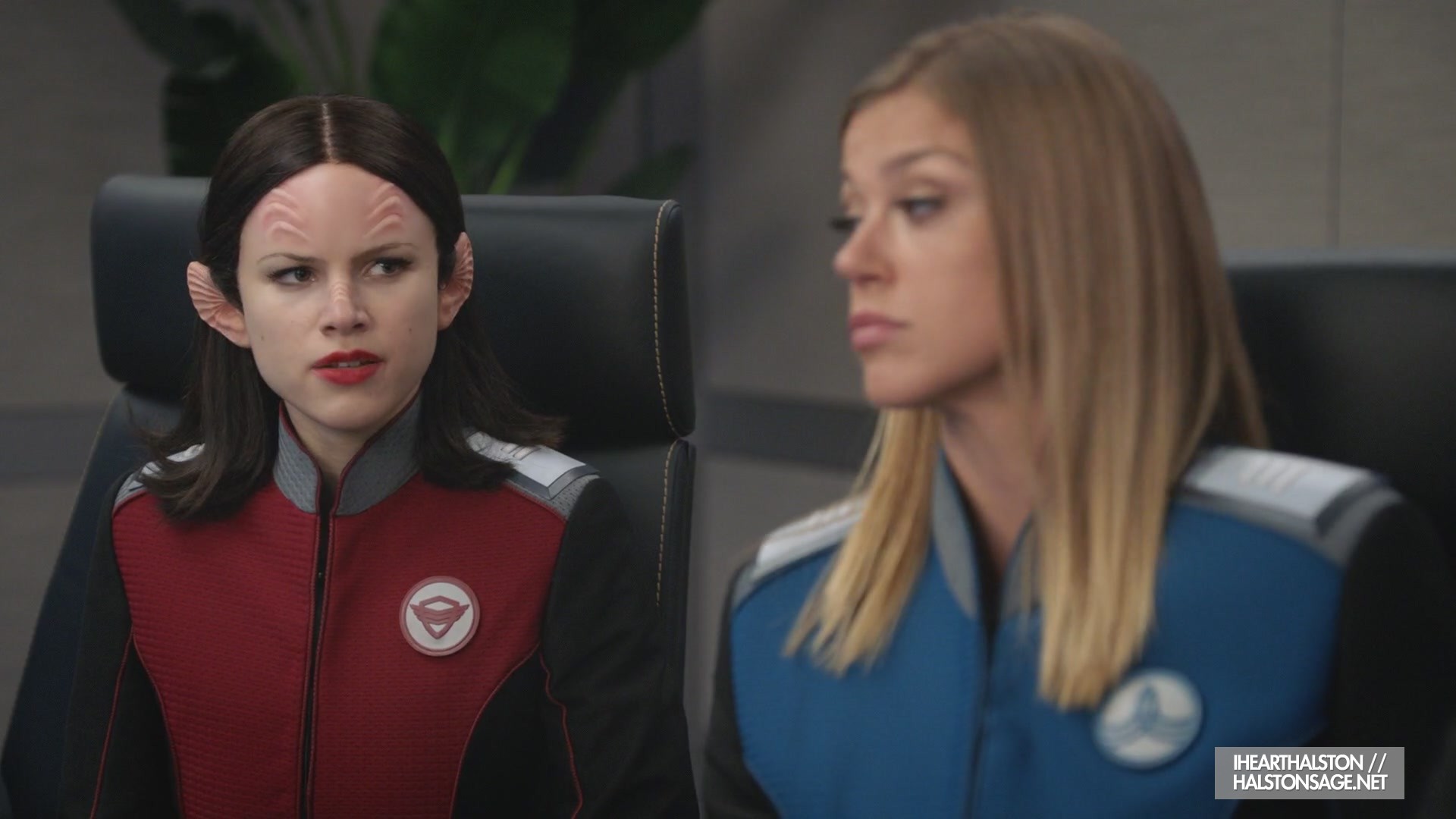 iHeartHalston_HalstonSageNet_TheOrville1x12Screencaps_027.jpg