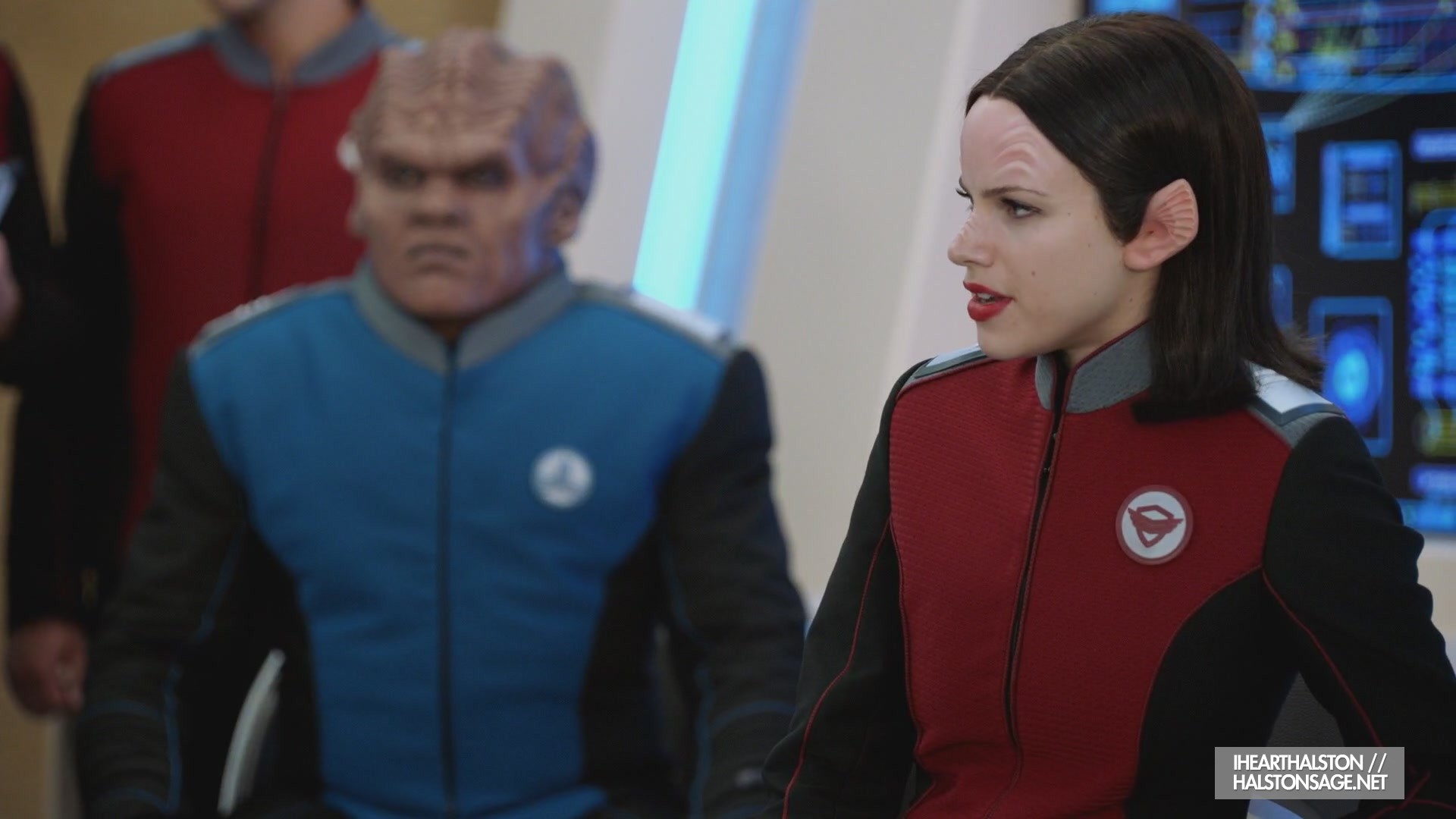 iHeartHalston_HalstonSageNet_TheOrville1x12Screencaps_034.jpg