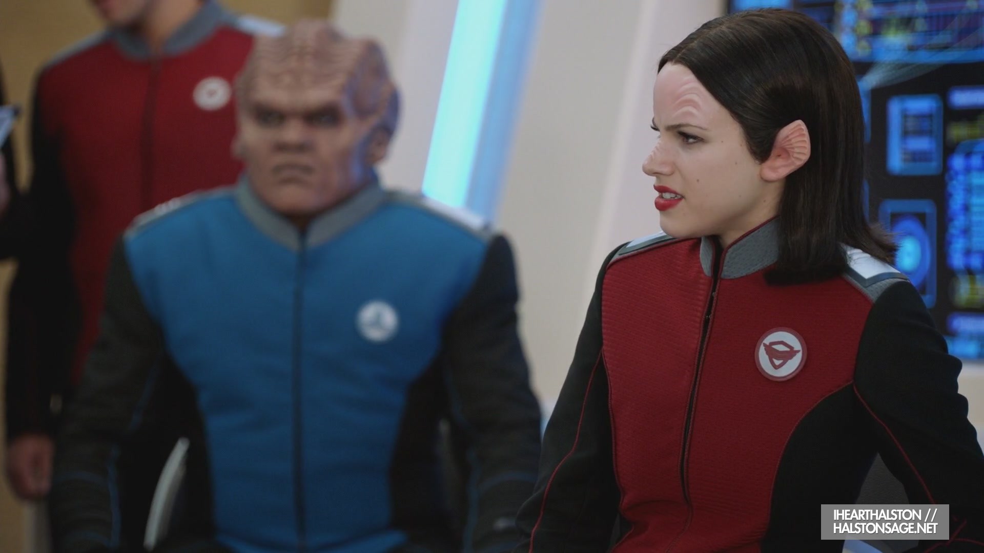 iHeartHalston_HalstonSageNet_TheOrville1x12Screencaps_035.jpg