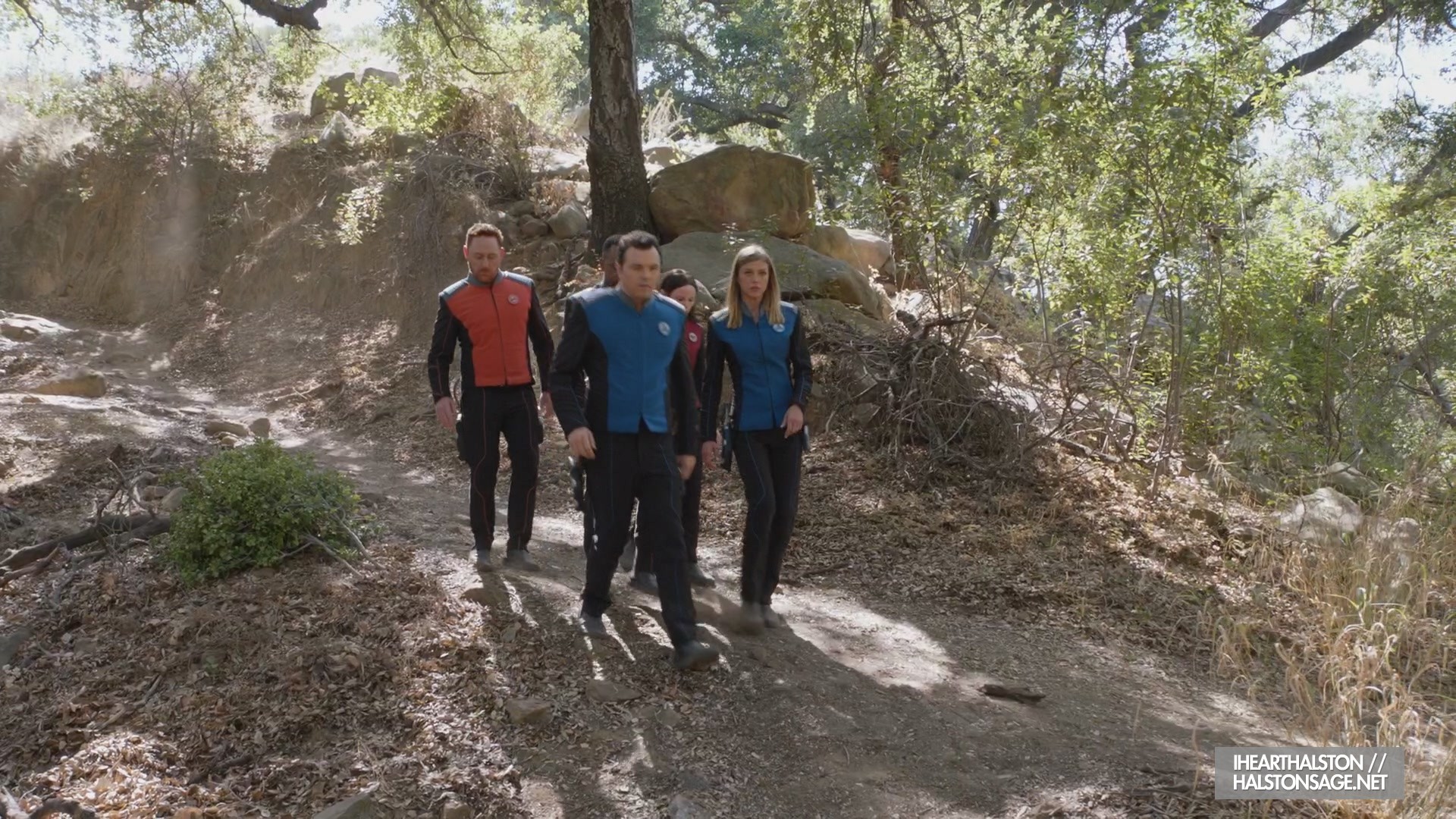 iHeartHalston_HalstonSageNet_TheOrville1x12Screencaps_060.jpg