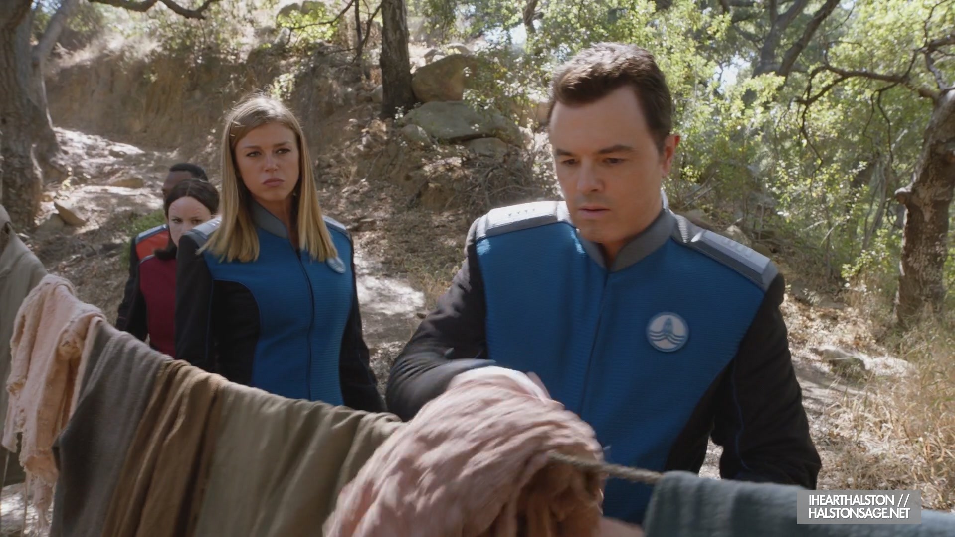 iHeartHalston_HalstonSageNet_TheOrville1x12Screencaps_066.jpg