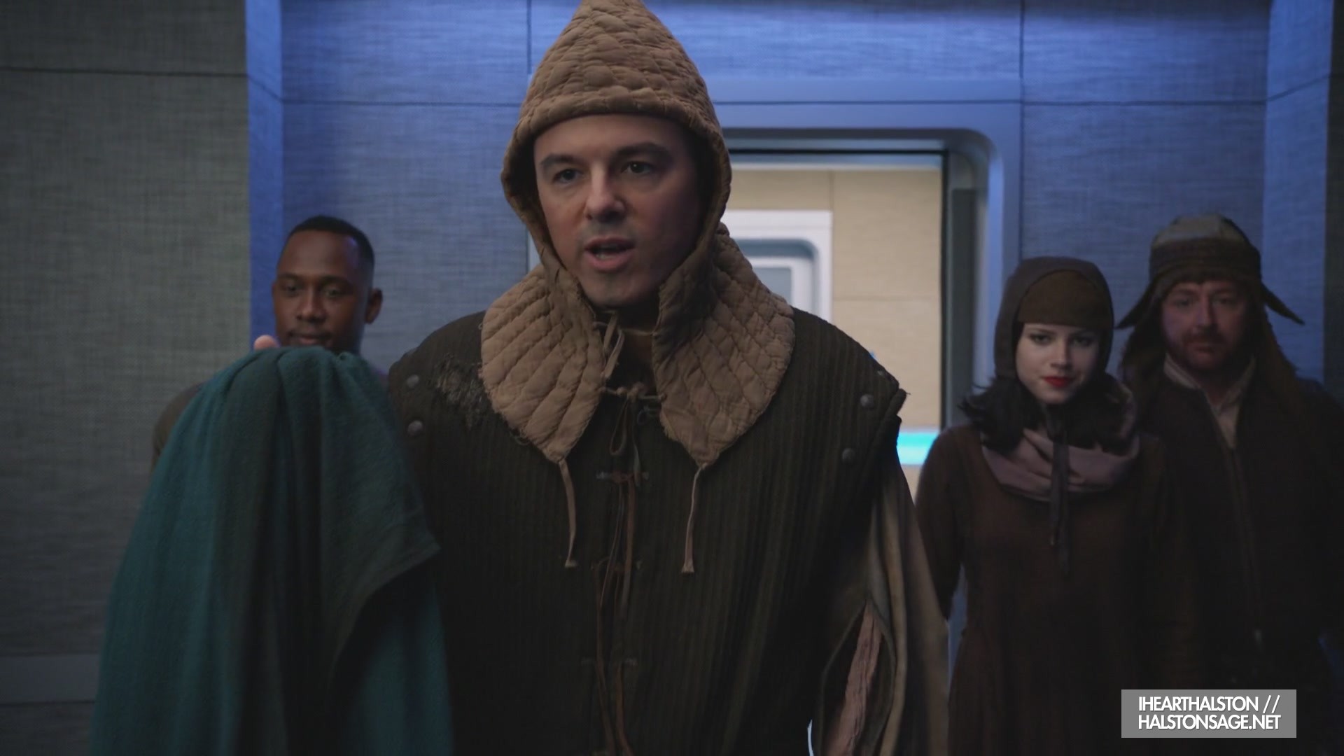 iHeartHalston_HalstonSageNet_TheOrville1x12Screencaps_123.jpg