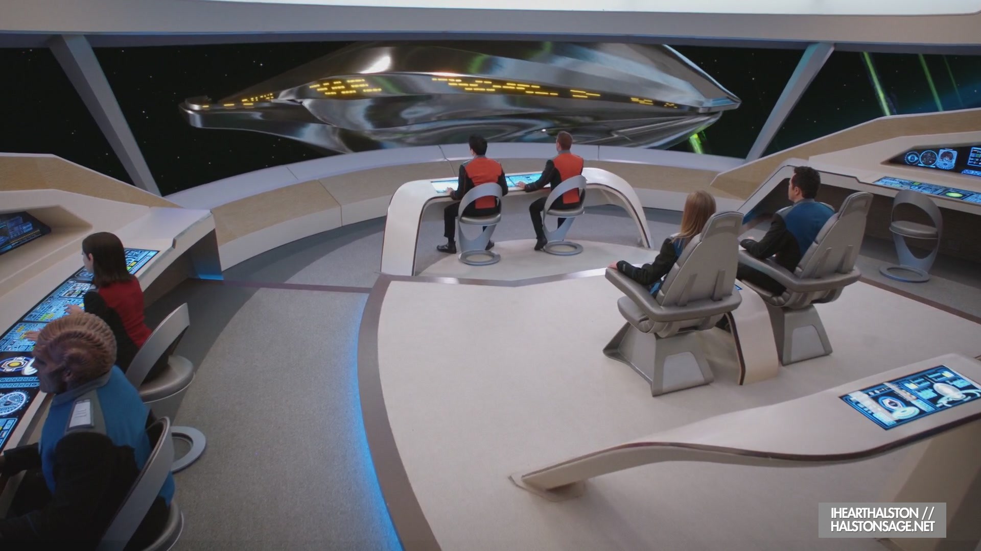 iHeartHalston_HalstonSageNet_TheOrville1x12Screencaps_153.jpg